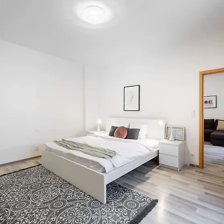 شقة Charming Spacious In