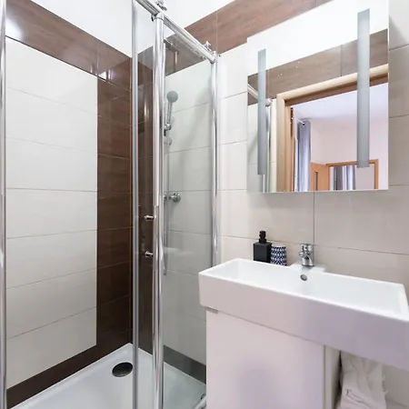 Charming Spacious In *