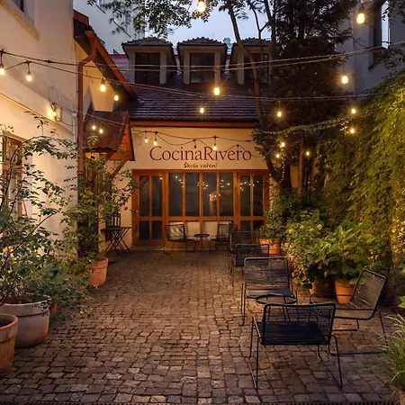 Apartment Charming Spacious In