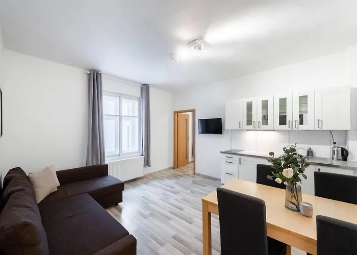 Charming Spacious In Апартаменты